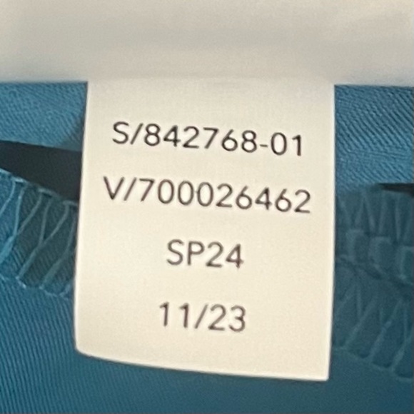 Athleta Avenue Sleeveless Jumpsuit Color Pacific Size Medium Petite - Picture 15 of 16